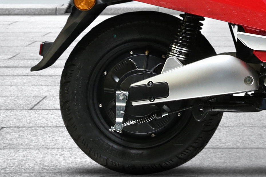 Rear Tyre View of Icon