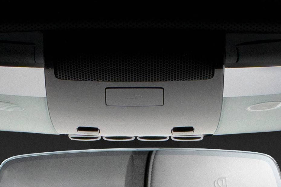 Sunroof controls with rear view mirror Image of Ghost