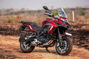 benelli trk 502 on road price