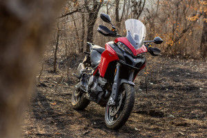 Front Right View of Multistrada 950