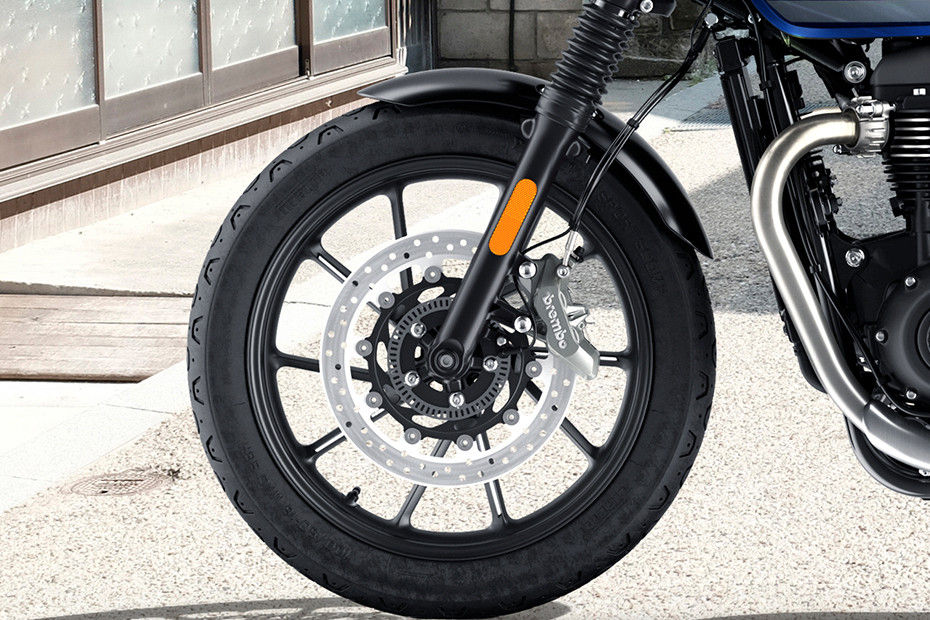 Front Tyre View of Street Twin