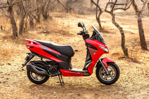 Right Side View of SXR 160
