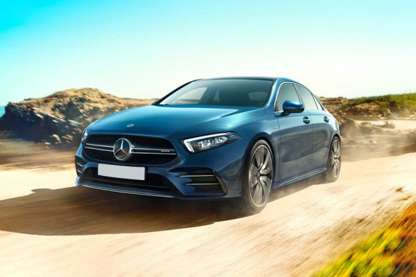 Front 1/4 left Image of AMG A 35