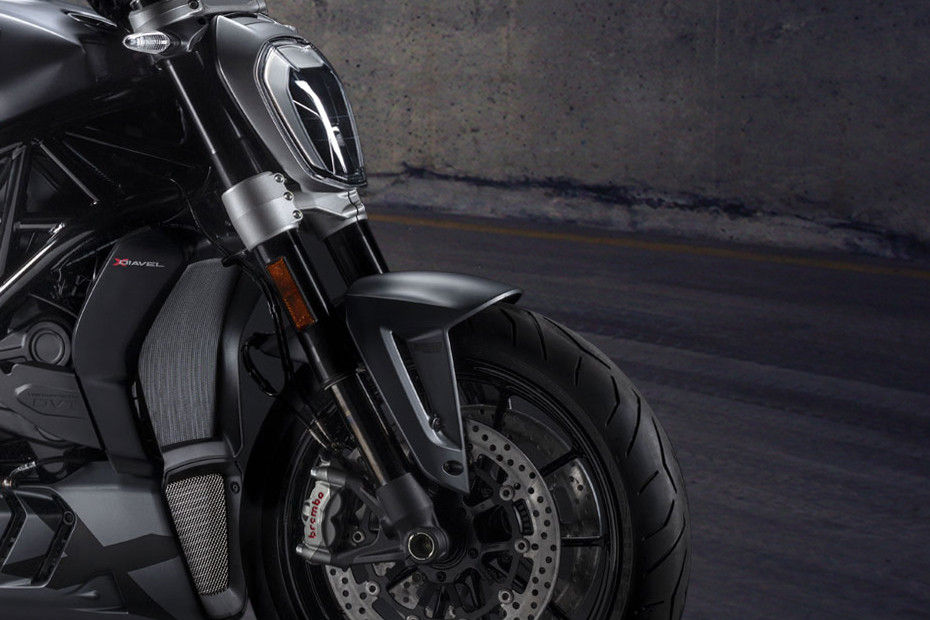 Front Suspension View of XDiavel