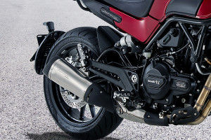 Rear Tyre View of Leoncino 500