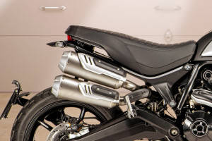 Exhaust View of Scrambler 1100