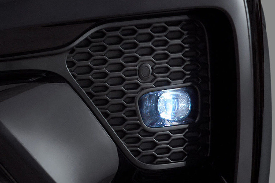 Fog lamp with control Image of Fortuner