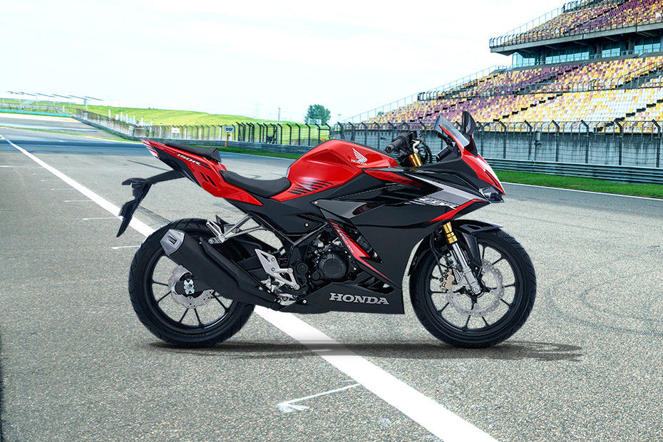 Right Side View of CBR150R