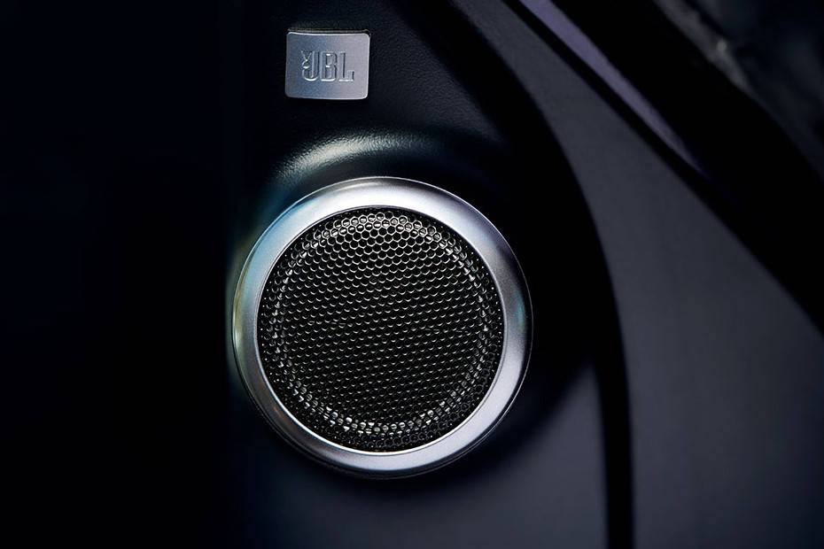 Speaker view Image of Fortuner