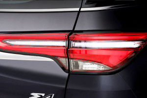 Tail lamp Image of Fortuner
