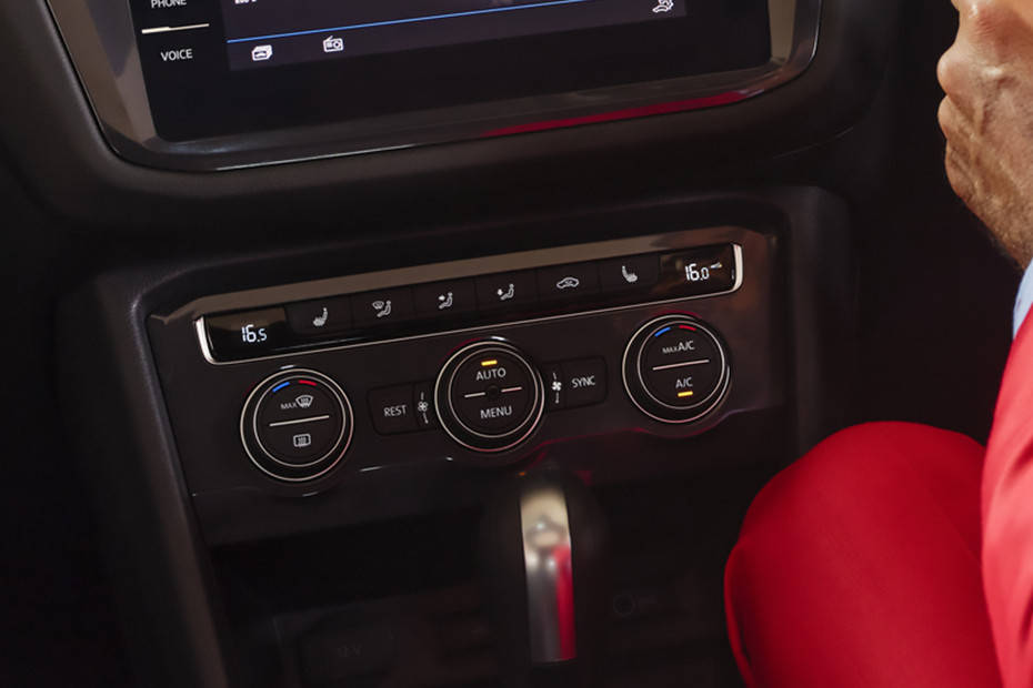 AC controls Image of Tiguan Allspace