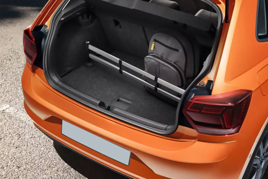 Boot with standard luggage Image of Tiguan Allspace