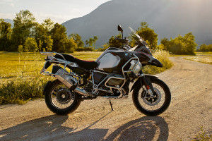 Right Side View of R 1250 GS Adventure