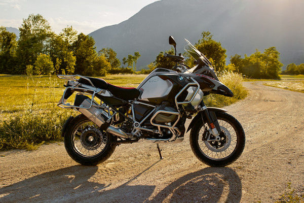 Right Side View of R 1250 GS Adventure
