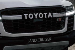 Bumper Image of Land Cruiser
