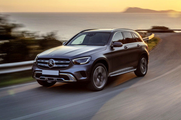 Front 1/4 left Image of GLC