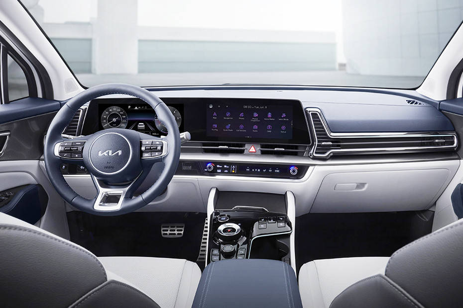Full dashboard center Image of Sportage