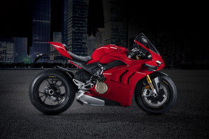Right Side View of 2021 Panigale V4