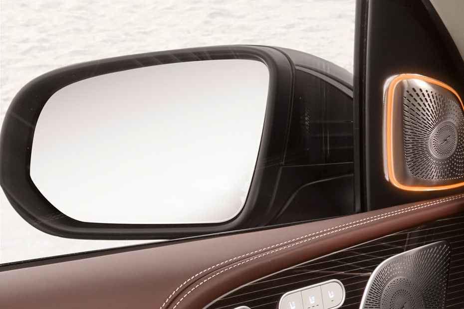 Side mirror rear angle Image of Maybach GLS
