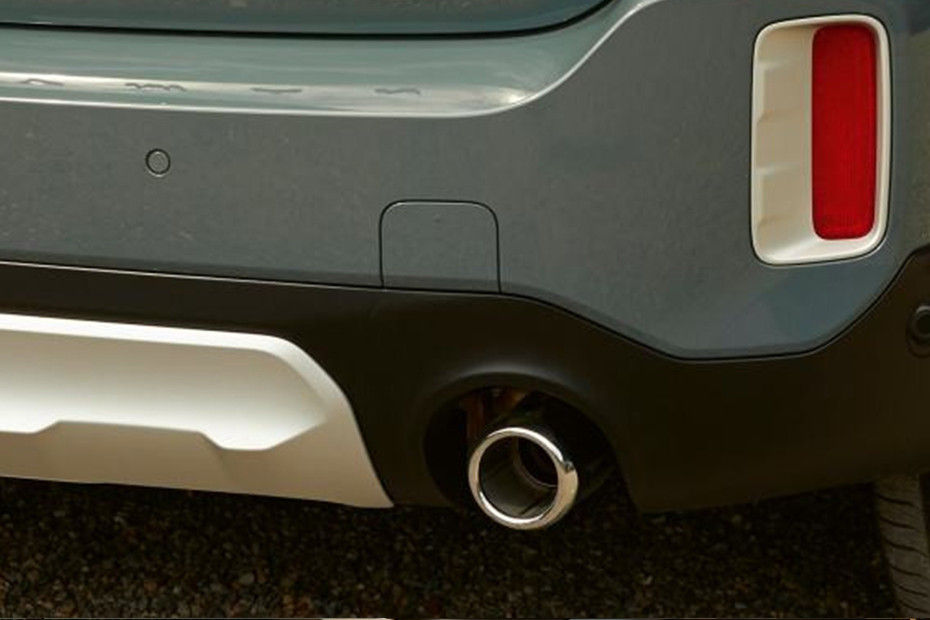 Exhaust tip Image of Cooper Countryman