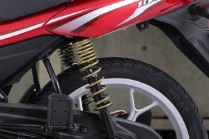 bajaj ct 100 shocker price