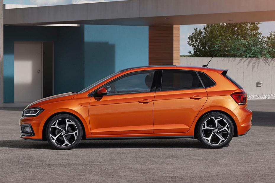 Volkswagen Polo 2022 Images, Polo 2022 Interior & Exterior Photos, 360 View, Videos @ ZigWheels
