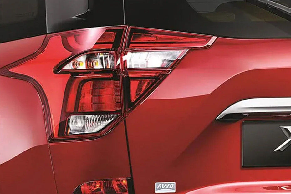 Tail lamp Image of XUV500