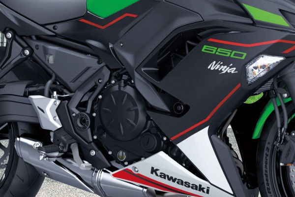 Kawasaki Ninja 650 Price, Images, Mileage & Reviews