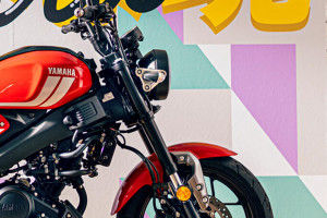 Front Suspension View of XSR125