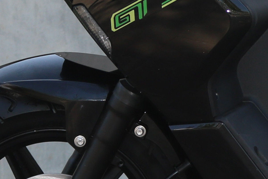 Front Suspension View of GT5