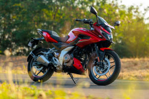 pulsar 250 price new model