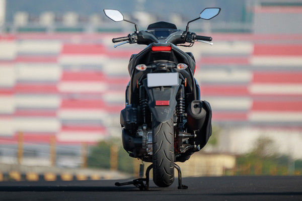 Yamaha Aerox 155 On Road Price In Delhi: Yamaha Aerox 155 MotoGP