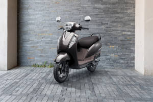 Suzuki Access 125 Metallic Royal Bronze Colour