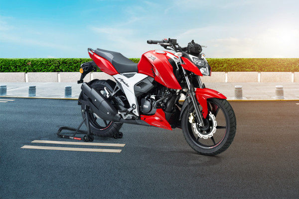 Tvs Apache 160 4v Special Edition On Road Price Apache Rtr 160 4v Special Edition Images Colour Mileage