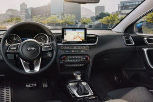 Full dashboard center Image of Ceed