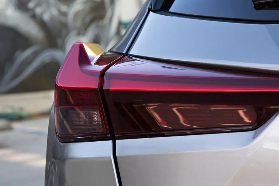 Tail lamp Image of UX