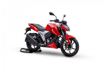 Tvs Apache Rtr 160 4v Mileage Check Average Fuel Efficiency Of Apache Rtr 160 4v Zigwheels