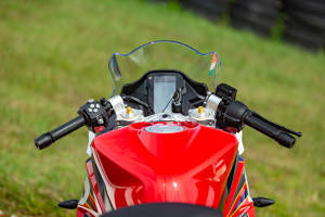 Handle Bar View of Apache RR 310