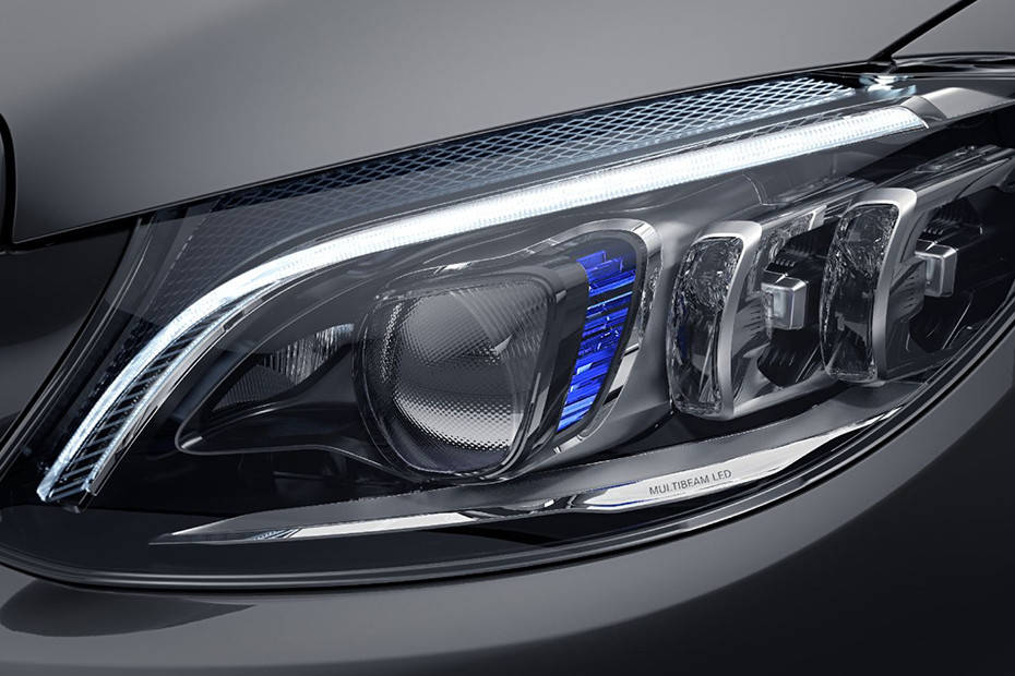 Headlamp Image of AMG C 43