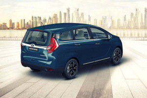 Rear 3/4 Right Image of Marazzo