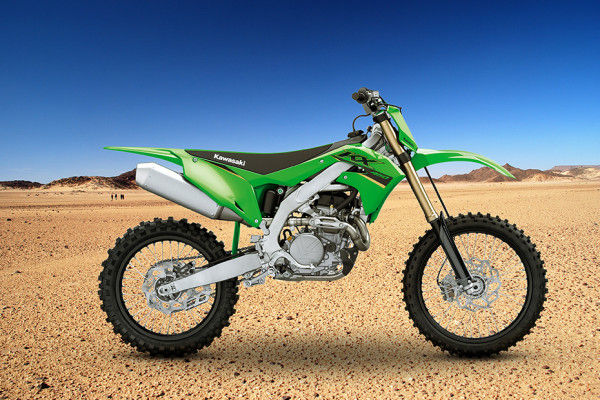 Right Side View of KX 450 2022