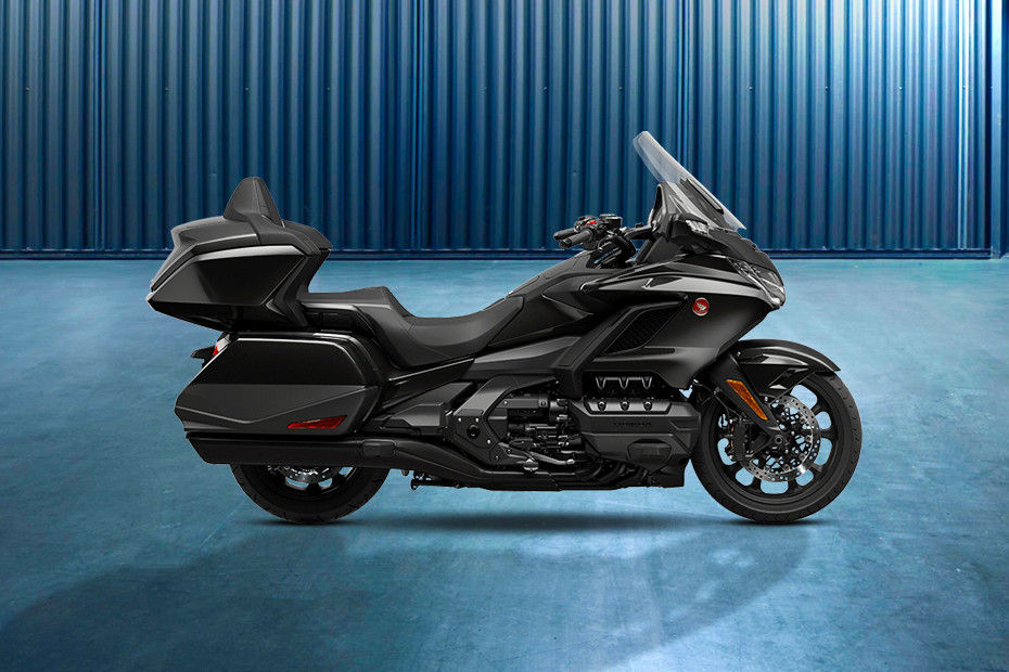 Right Side View of Gold Wing