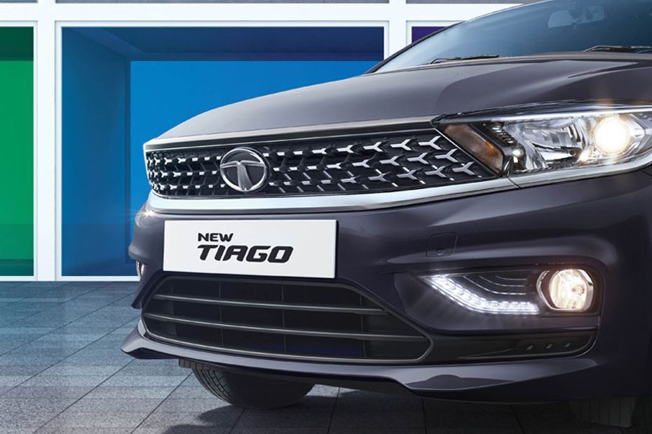Tata Tiago XZA Plus Dual Tone Roof AMT On Road Price in Gurgaon, New Delhi  & 2023 Offers, Images