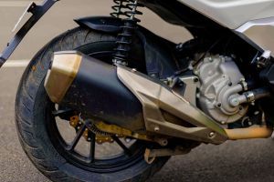 Exhaust View of Vieste 300