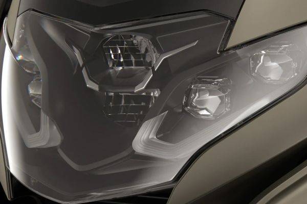 Head Light of K 1600 Bagger