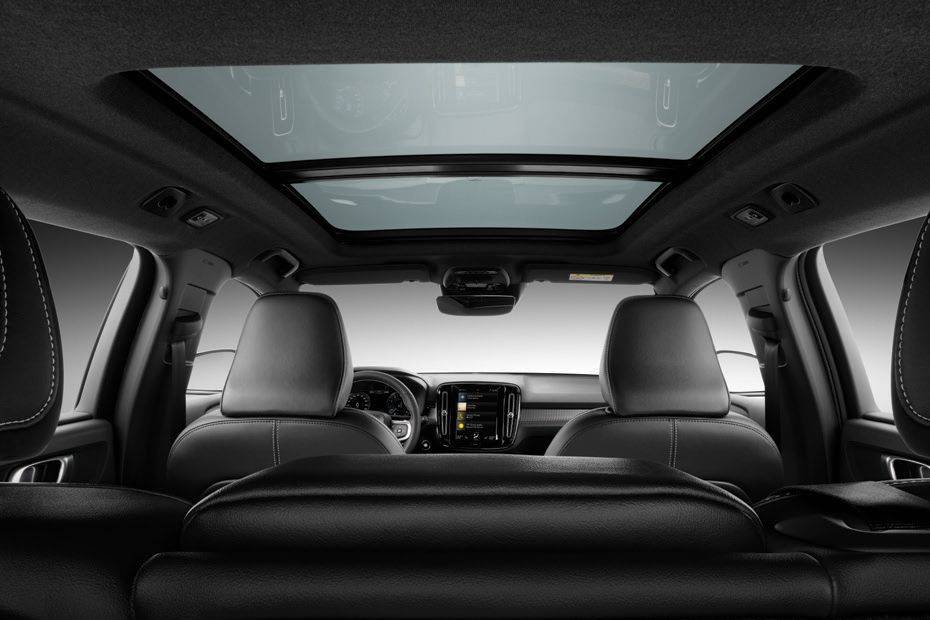 Sunroof Image of XC40 Recharge