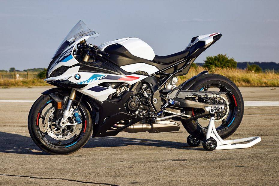 BMW S 1000 R Price, Images, Mileage & Reviews