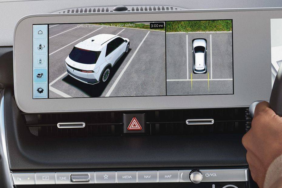 Rear view camera/parking sensor view Image of IONIQ 5