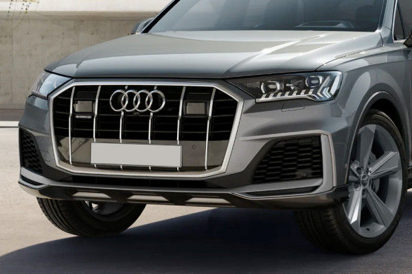 The next Audi Q7 comes with 2 hybrid variants