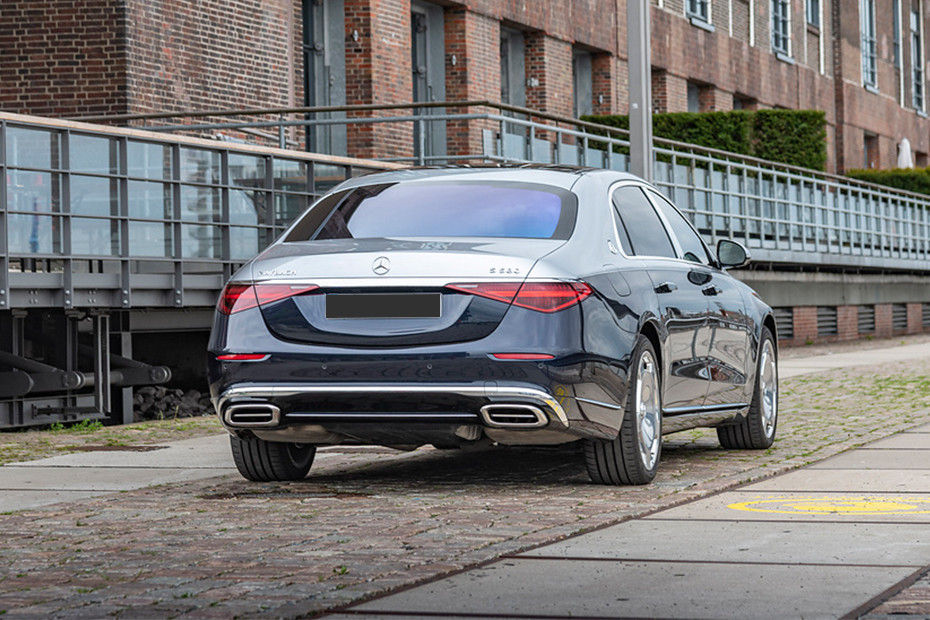 Rear 3/4 Right Image of Maybach S-Class 2022